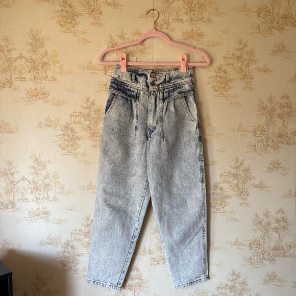 Vintage 80s Street Worn acid wash pocketless pleated high rise jeans - Picture 1 of 8